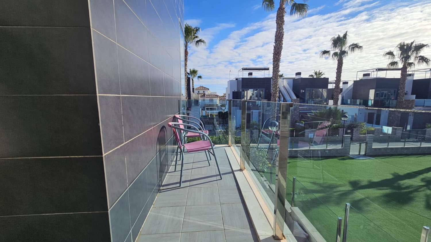 3 soveværelse Rækkehus til salg i Orihuela med swimmingpool - € 410.000 (Ref: 9547698)