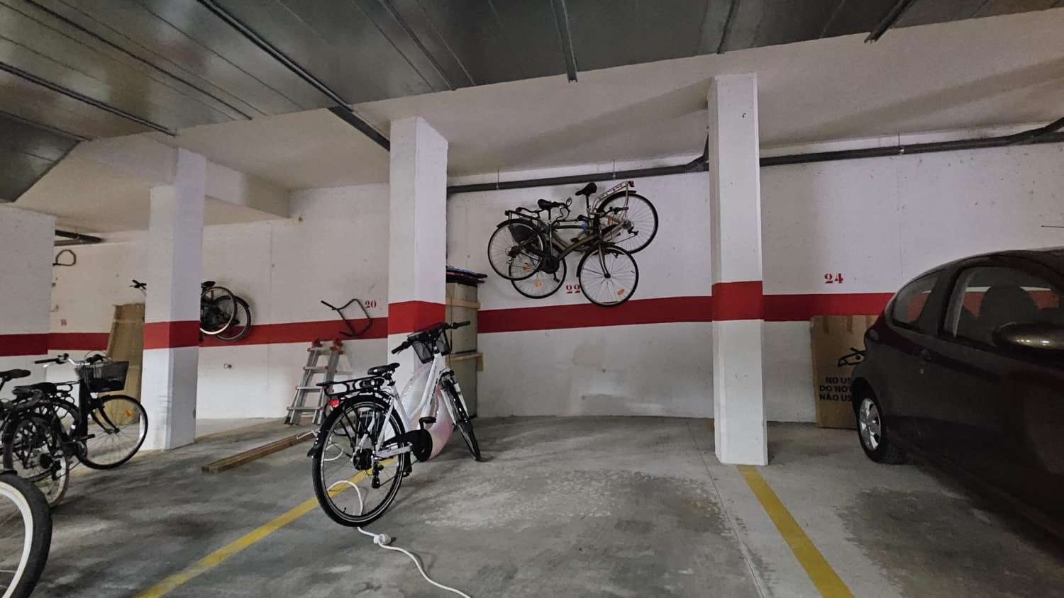 3 soveværelse Rækkehus til salg i Orihuela med swimmingpool - € 410.000 (Ref: 9547698)