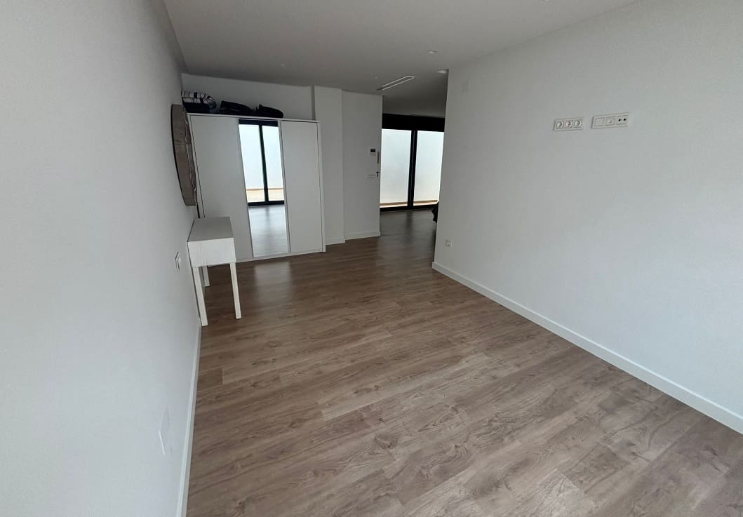 Adosado de 4 habitaciones en Rojales en venta con piscina - 525.000 € (Ref: 9560938)