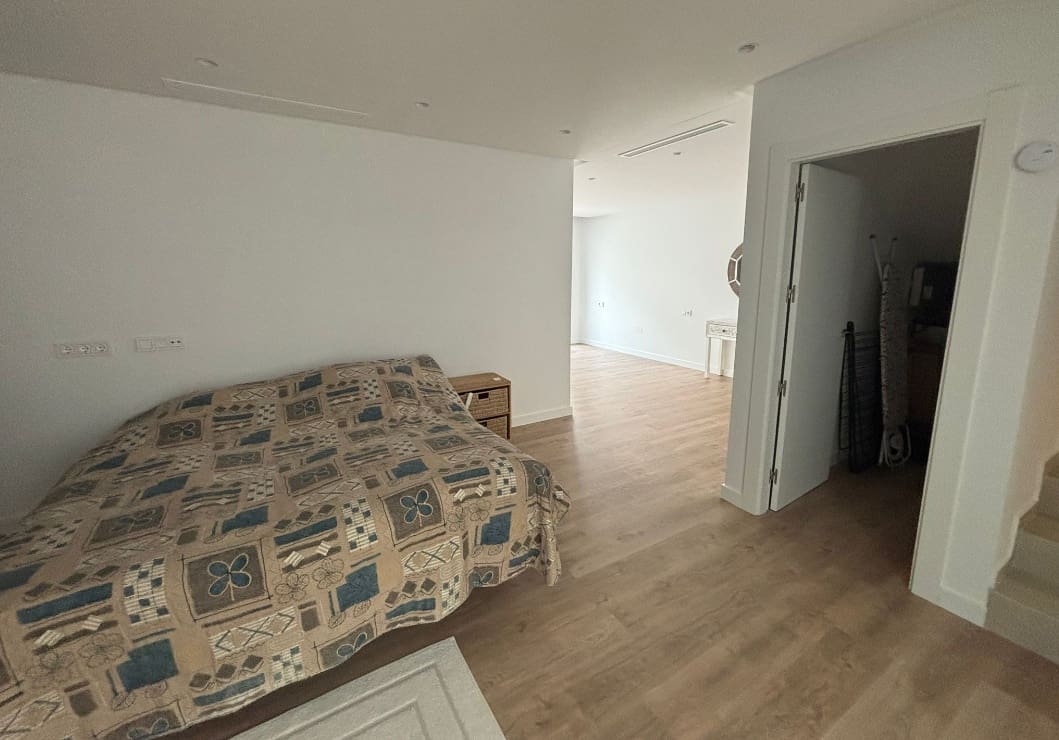 Adosado de 4 habitaciones en Rojales en venta con piscina - 525.000 € (Ref: 9560938)