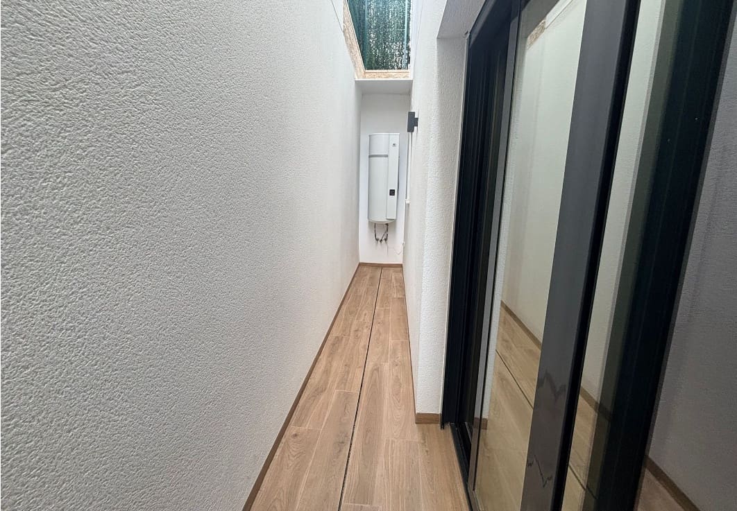 Adosado de 4 habitaciones en Rojales en venta con piscina - 525.000 € (Ref: 9560938)