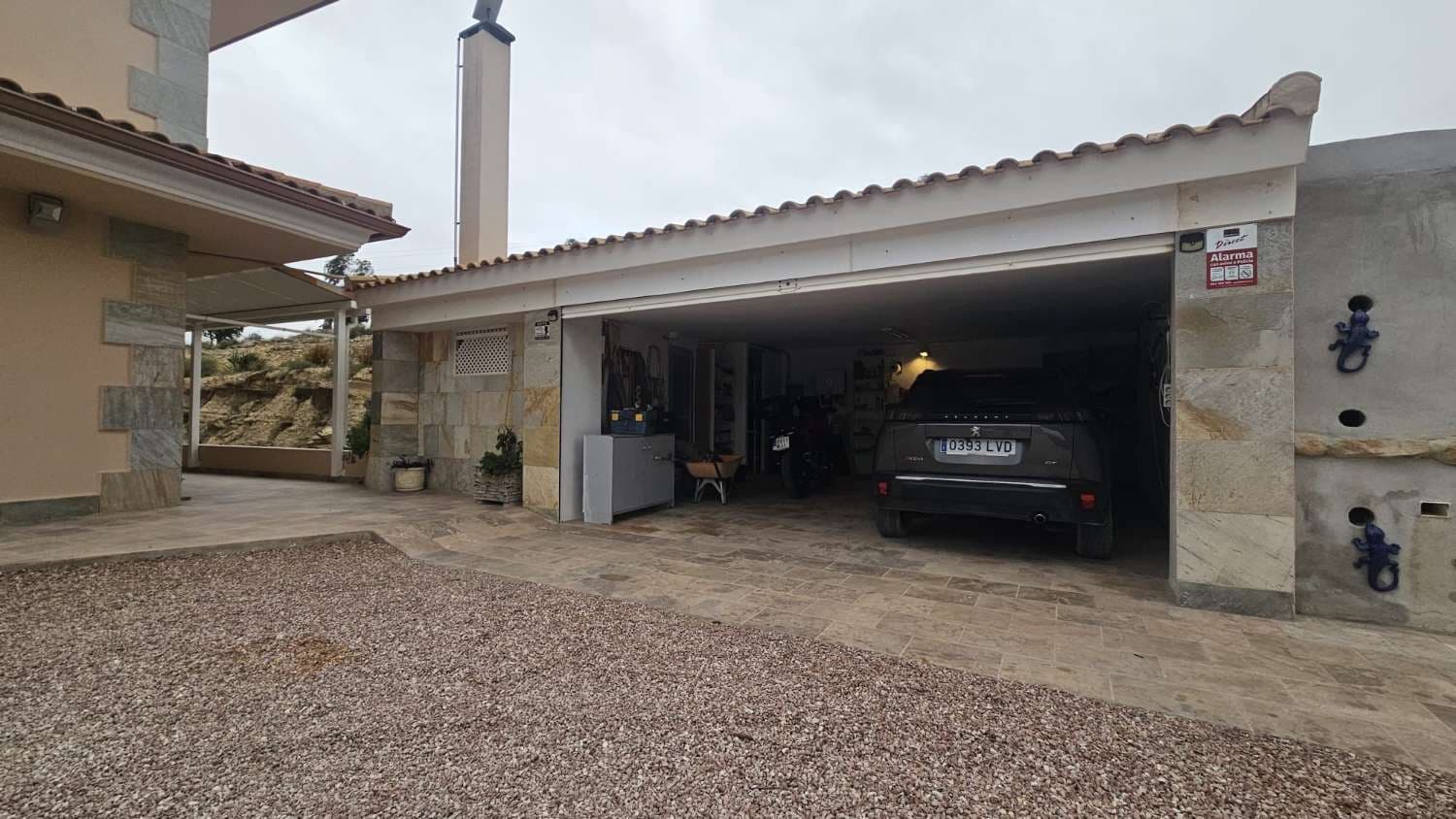 4 soveværelse Villa til salg i Orihuela med swimmingpool - € 1.100.000 (Ref: 9568063)