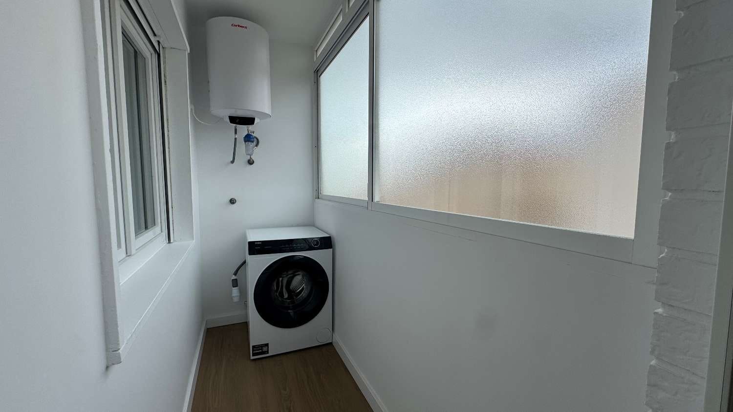 2 sovrum Strandlägenhet till salu i Punta Prima med pool - 269 000 € (Ref: 9581588)