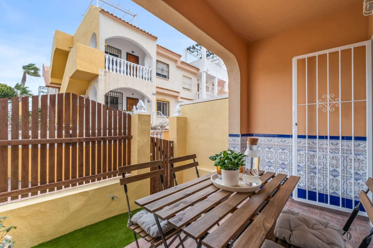 2 bedroom Bungalow for sale in Orihuela with pool - € 205,000 (Ref: 9625352)