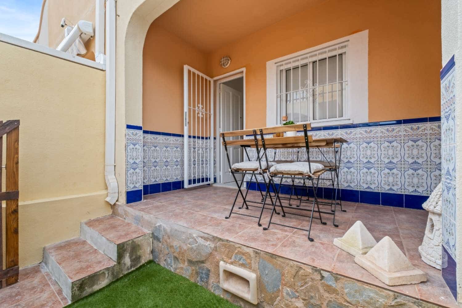 2 bedroom Bungalow for sale in Orihuela with pool - € 205,000 (Ref: 9625352)