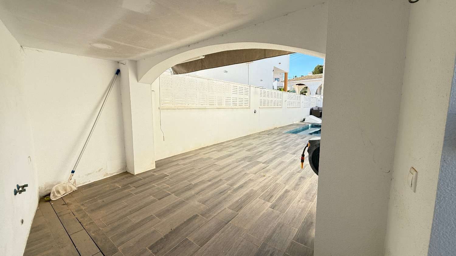 2 soverom Villa til salgs i Orihuela Costa med svømmebasseng - € 255 000 (Ref: 9633919)