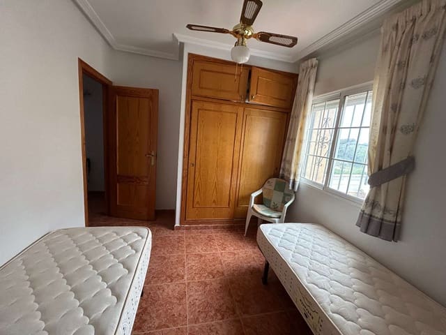 Adosado de 3 habitaciones en Orihuela en venta con piscina - 220.000 € (Ref: 9655701)