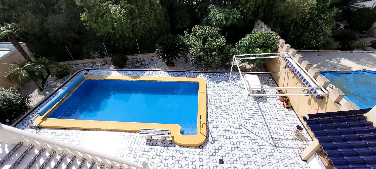 3 bedroom Villa for sale in Pinar de Campoverde with pool - € 399,000 (Ref: 9679505)