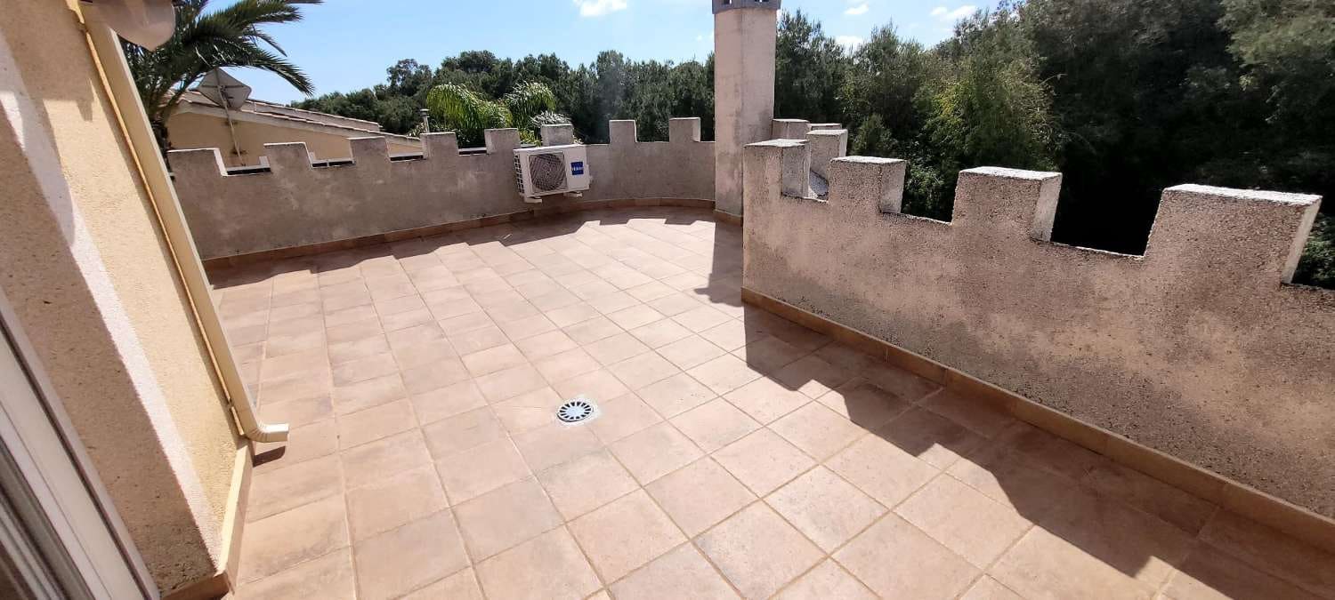 3 bedroom Villa for sale in Pinar de Campoverde with pool - € 399,000 (Ref: 9679505)