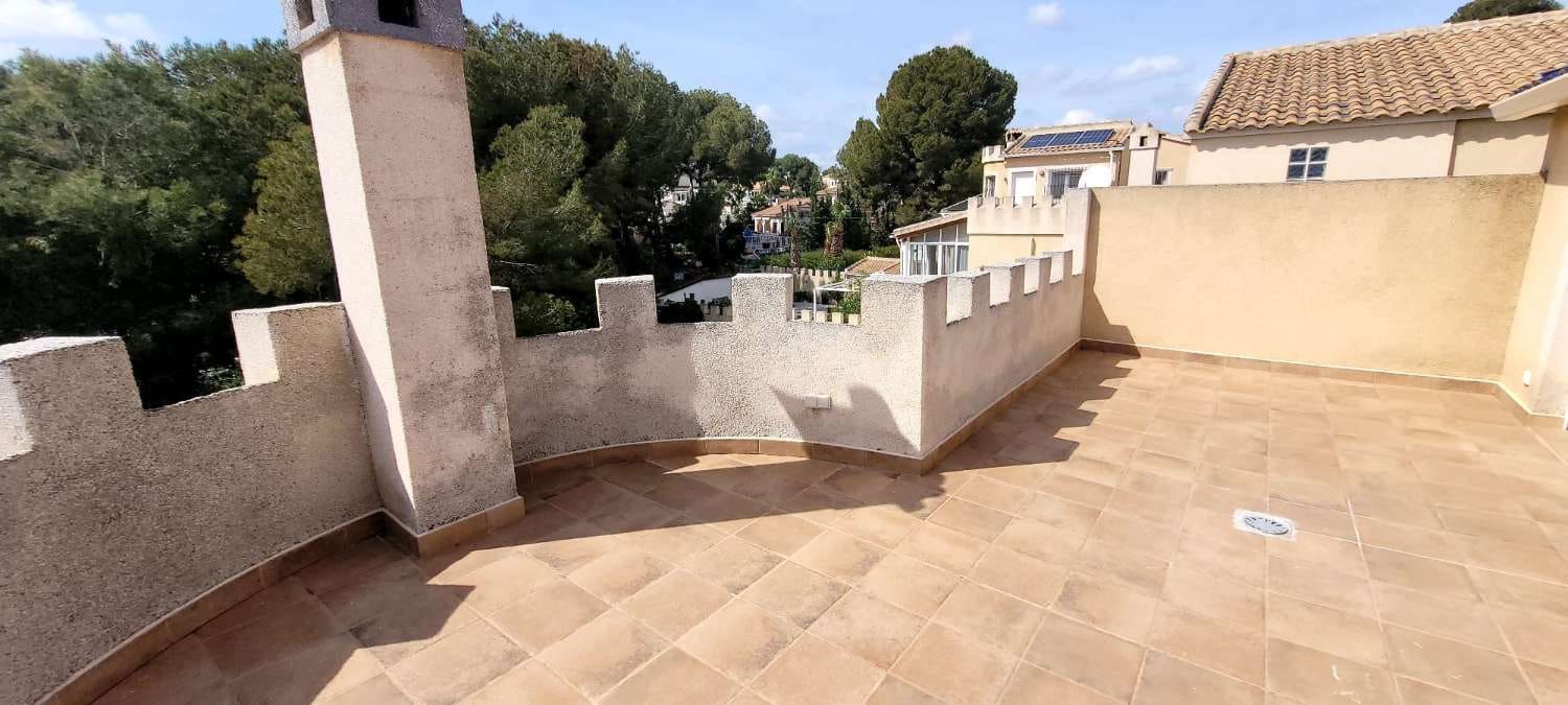 3 bedroom Villa for sale in Pinar de Campoverde with pool - € 399,000 (Ref: 9679505)