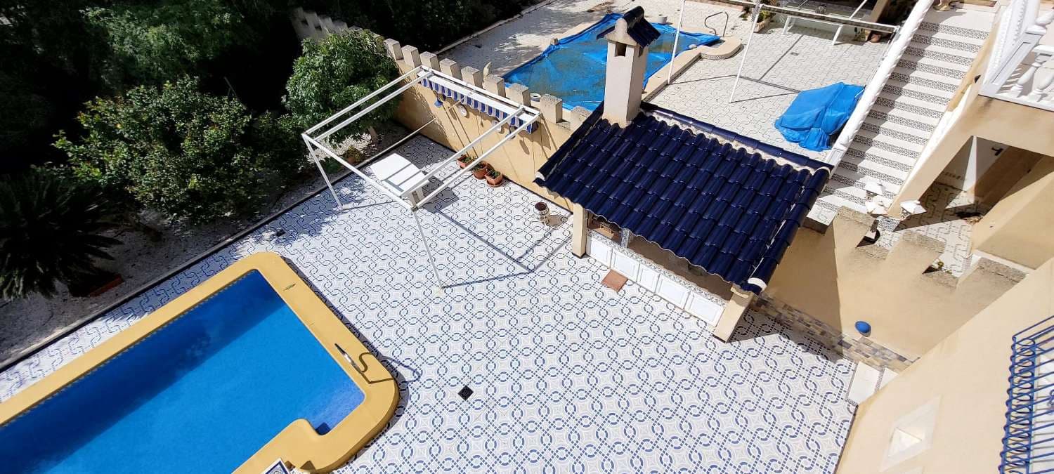 3 bedroom Villa for sale in Pinar de Campoverde with pool - € 399,000 (Ref: 9679505)