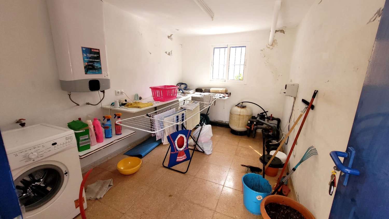 3 bedroom Villa for sale in Pinar de Campoverde with pool - € 399,000 (Ref: 9679505)