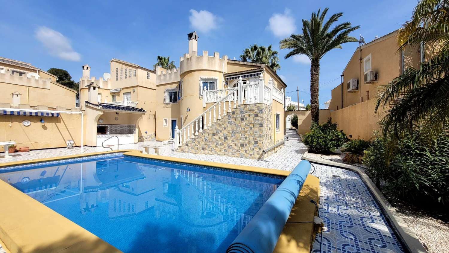 3 bedroom Villa for sale in Pinar de Campoverde with pool - € 399,000 (Ref: 9679505)