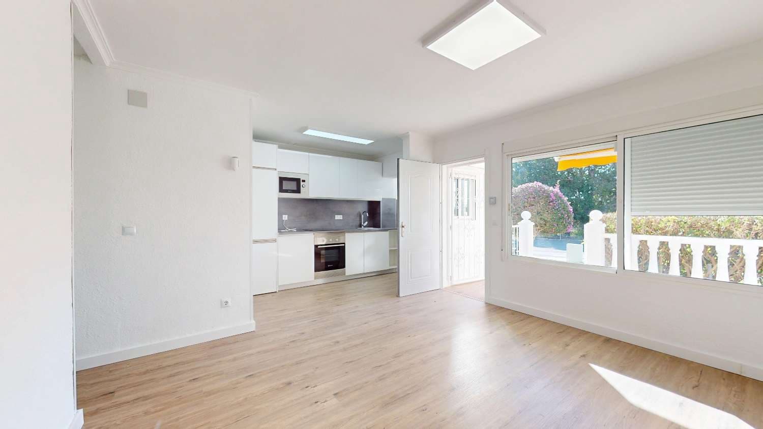 2 makuuhuone Ranta-asunto myytävänä paikassa Orihuela Costa mukana uima-altaan - 225 000 € (Ref: 9714543)