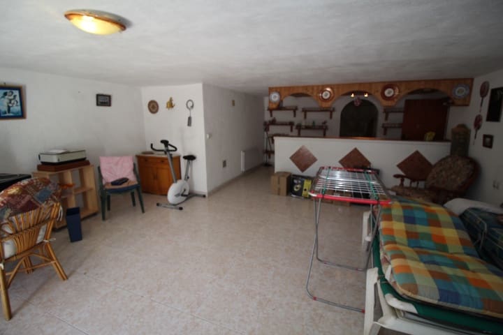 3 sypialnia Willa na sprzedaż w Torrevieja z basenem - 349 000 € (Ref: 9721147)