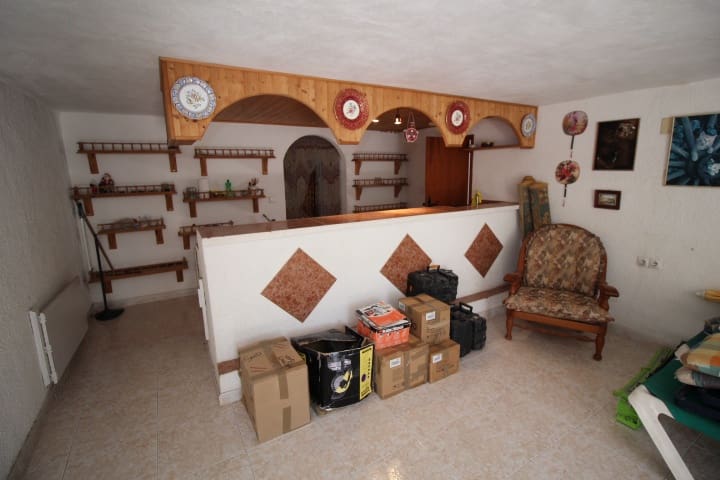 3 sypialnia Willa na sprzedaż w Torrevieja z basenem - 349 000 € (Ref: 9721147)