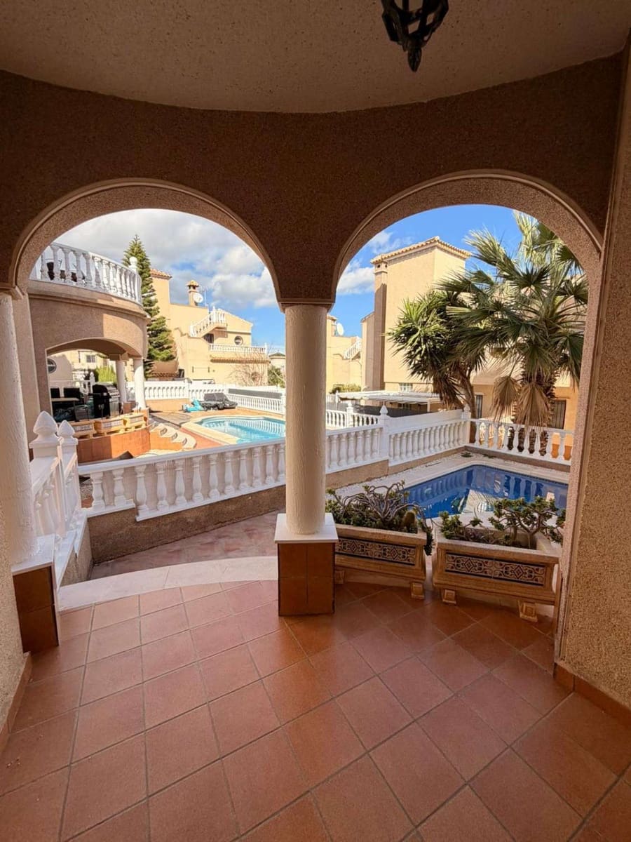 3 soverom Rekkehus til salgs i Orihuela Costa med svømmebasseng - € 239 000 (Ref: 9735214)