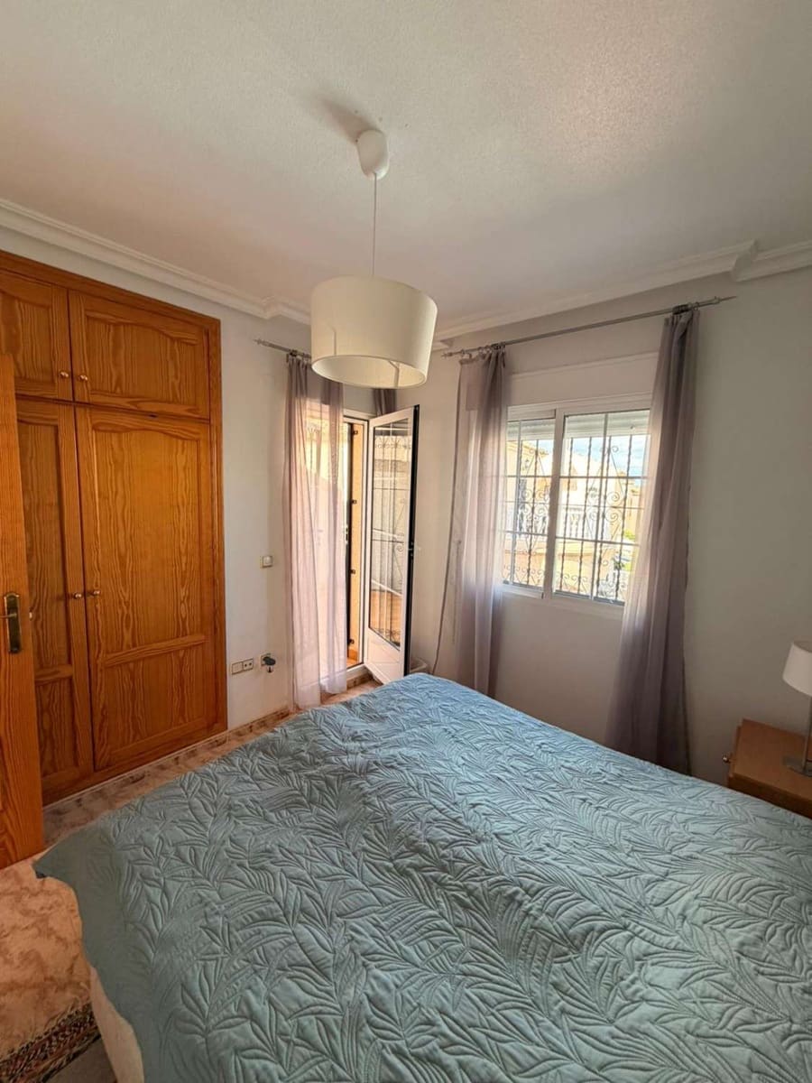 3 soverom Rekkehus til salgs i Orihuela Costa med svømmebasseng - € 239 000 (Ref: 9735214)