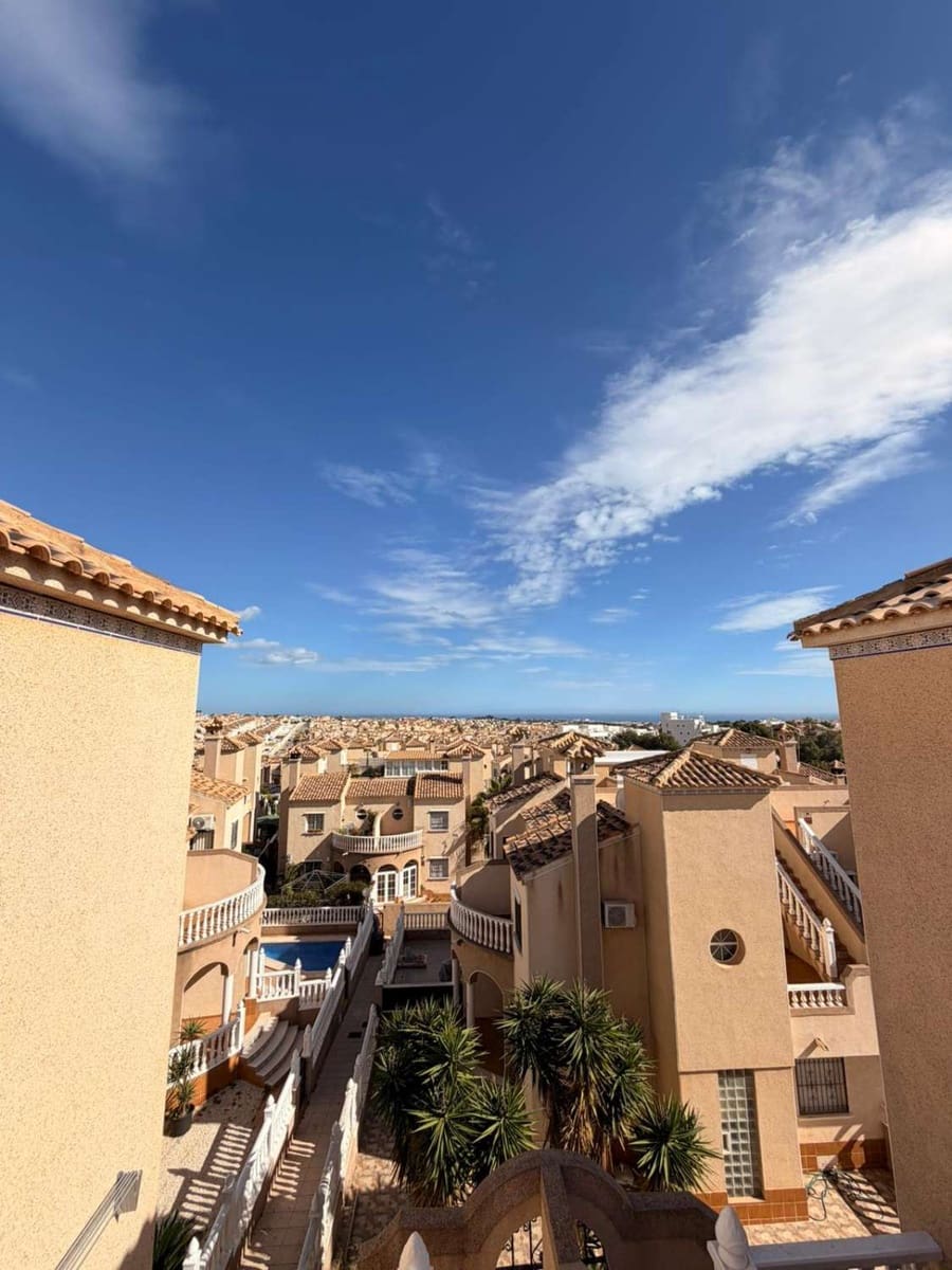 3 soverom Rekkehus til salgs i Orihuela Costa med svømmebasseng - € 239 000 (Ref: 9735214)