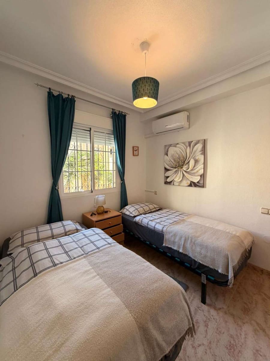 3 soverom Rekkehus til salgs i Orihuela Costa med svømmebasseng - € 239 000 (Ref: 9735214)