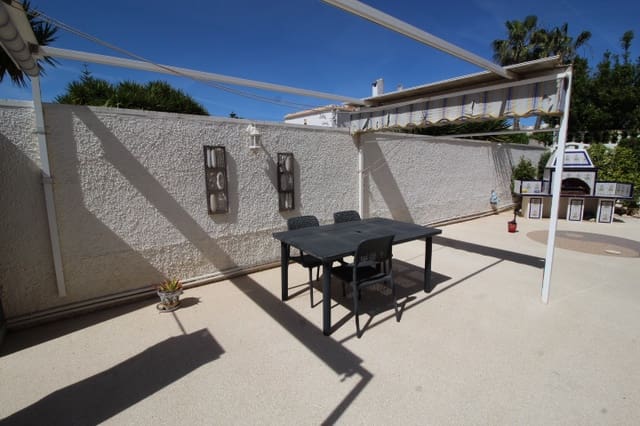 3 sypialnia Willa na sprzedaż w La Siesta, Torrevieja z basenem - 370 000 € (Ref: 9790284)