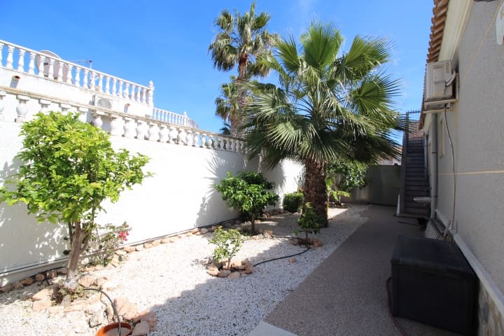 3 sypialnia Willa na sprzedaż w La Siesta z basenem - 370 000 € (Ref: 9790284)