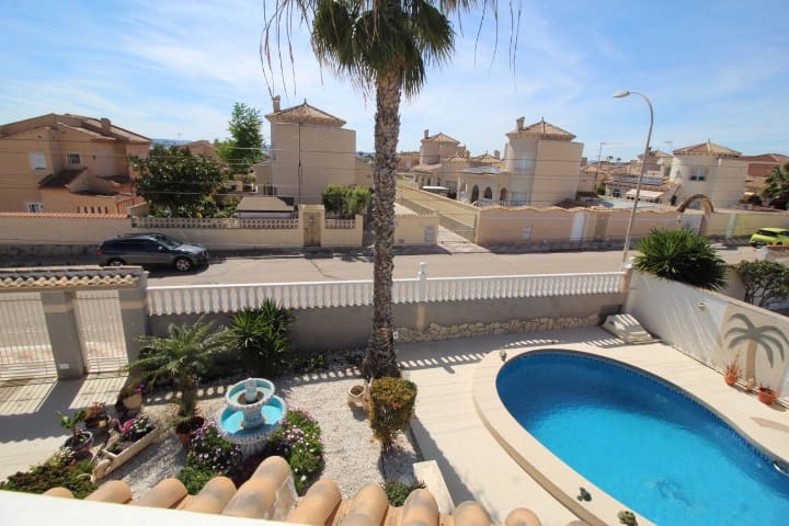 3 sypialnia Willa na sprzedaż w La Siesta z basenem - 370 000 € (Ref: 9790284)