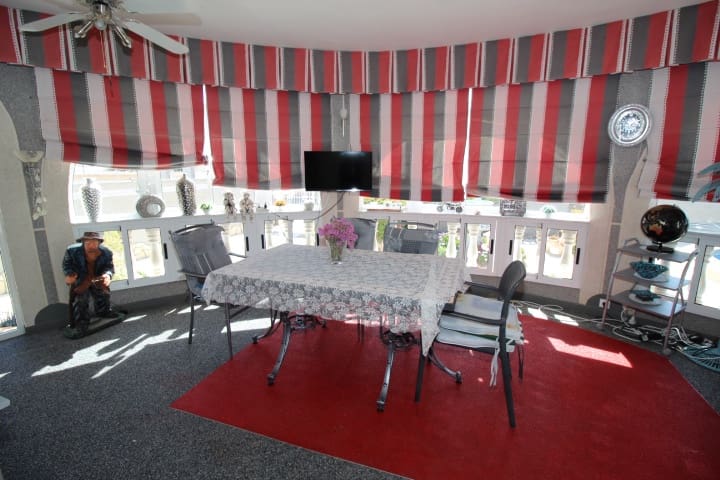 3 sypialnia Willa na sprzedaż w La Siesta z basenem - 370 000 € (Ref: 9790284)