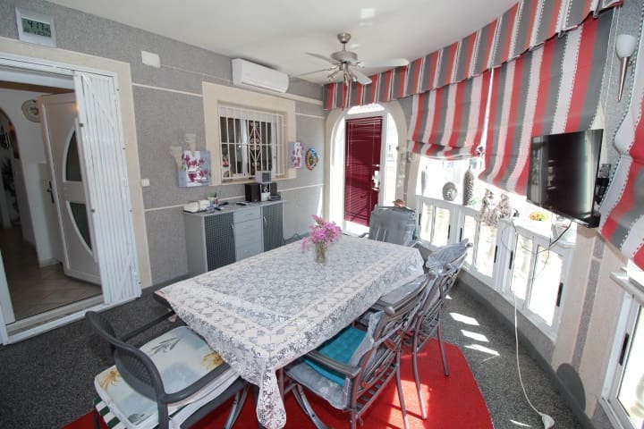 3 sypialnia Willa na sprzedaż w La Siesta z basenem - 370 000 € (Ref: 9790284)