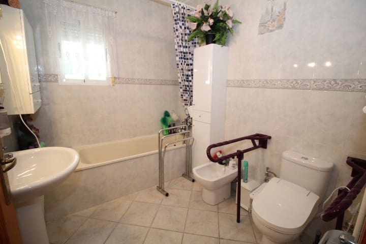 3 sypialnia Willa na sprzedaż w La Siesta z basenem - 370 000 € (Ref: 9790284)