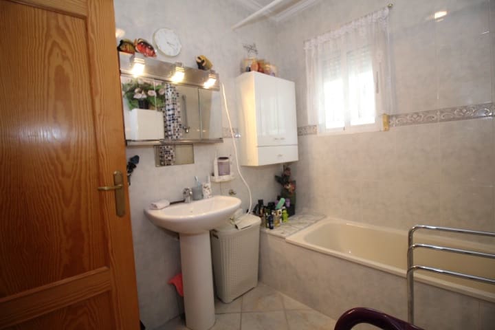 3 sypialnia Willa na sprzedaż w La Siesta z basenem - 370 000 € (Ref: 9790284)