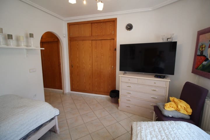 3 sypialnia Willa na sprzedaż w La Siesta z basenem - 370 000 € (Ref: 9790284)