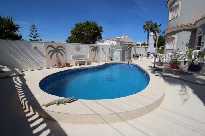 3 sypialnia Willa na sprzedaż w La Siesta z basenem - 370 000 € (Ref: 9790284)