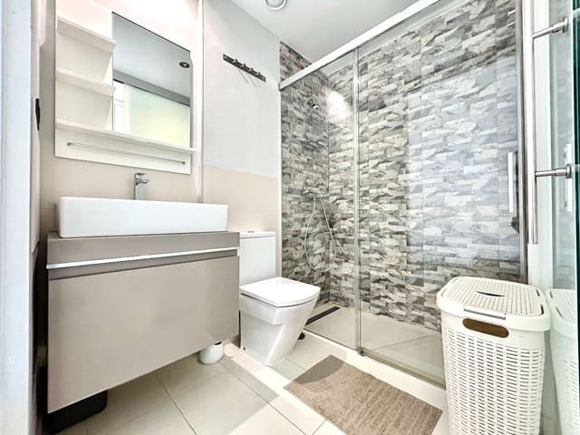 2 quarto Apartamento de Praia para venda em La Zenia, Orihuela com piscina - 275 000 € (Ref: 9806150)