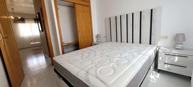 Bungalow de 1 habitación en San Miguel de Salinas en alquiler con piscina - 610 € (Ref: 9815589)