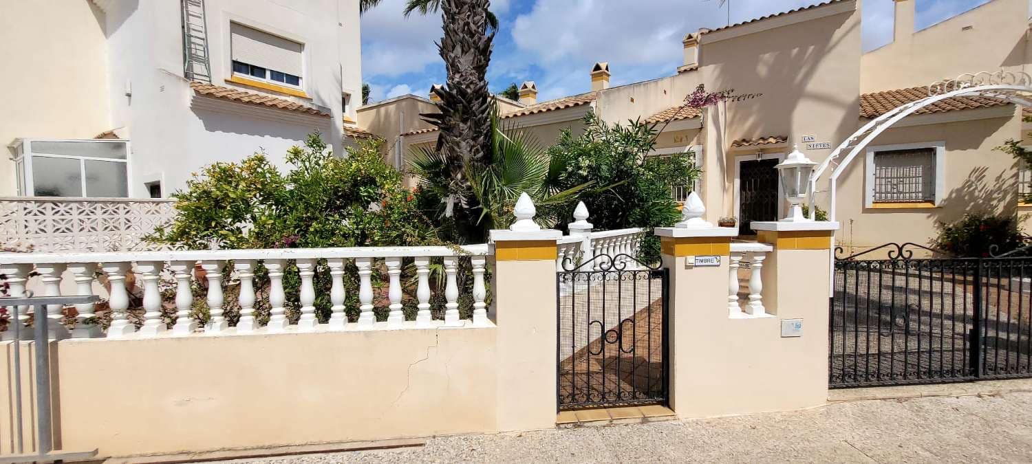 2 camera da letto Bungalow in vendita in Playa Flamenca con piscina - 249.000 € (Rif: 9828292)