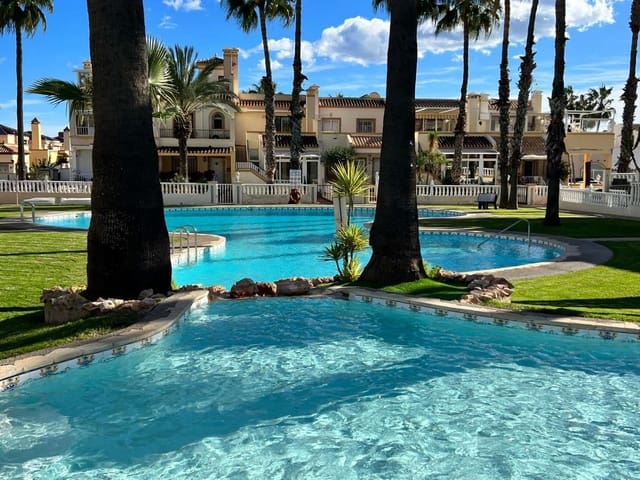 2 chambre Bungalow à vendre à Playa Flamenca, Orihuela avec piscine - 249 000 € (Ref: 9828292)