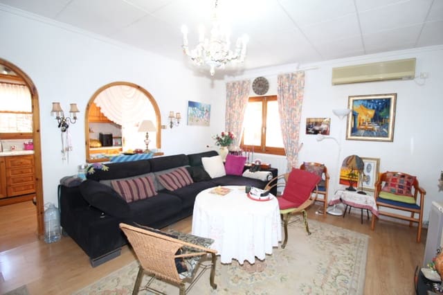 4 soverom Villa til salgs i Mil Palmeras, Pilar de la Horadada med svømmebasseng - € 350 000 (Ref: 9833299)
