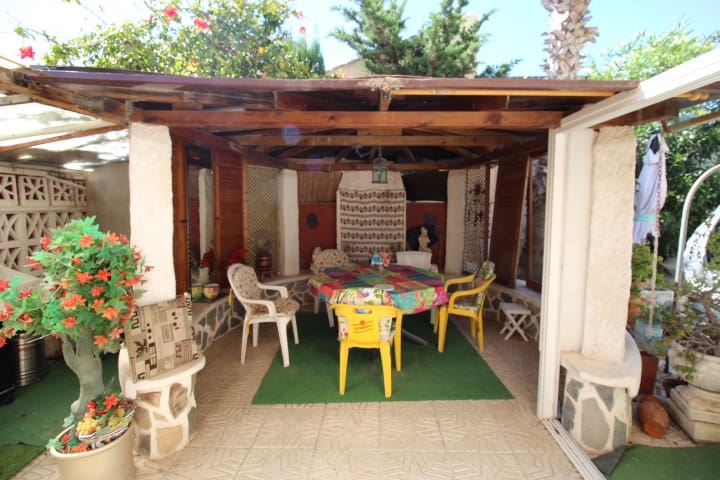 4 bedroom Villa for sale in Pilar de la Horadada with pool - € 350,000 (Ref: 9833299)