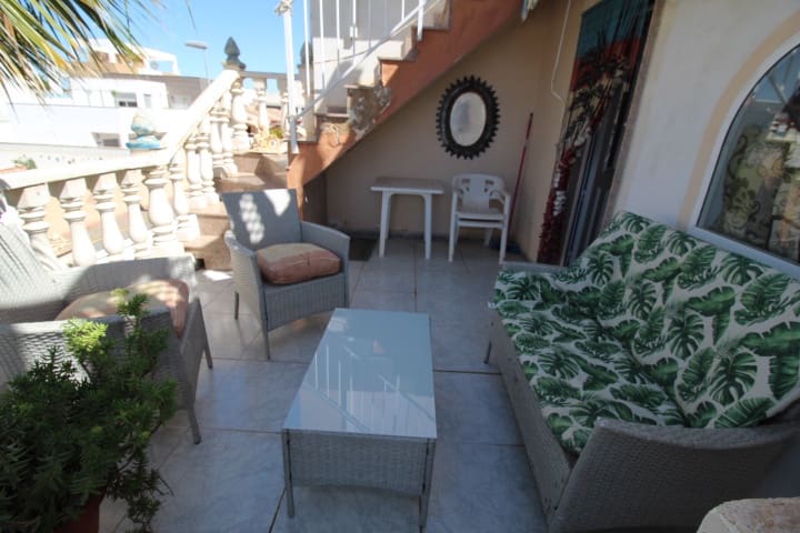 4 bedroom Villa for sale in Pilar de la Horadada with pool - € 350,000 (Ref: 9833299)