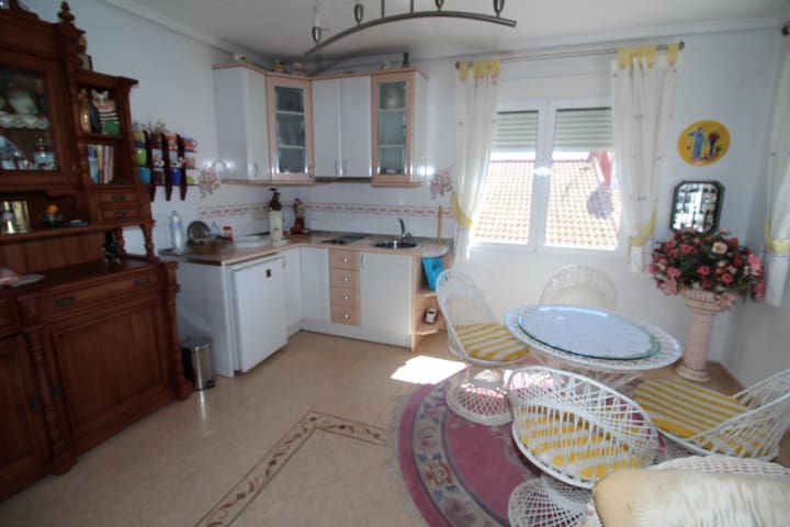 4 bedroom Villa for sale in Pilar de la Horadada with pool - € 350,000 (Ref: 9833299)