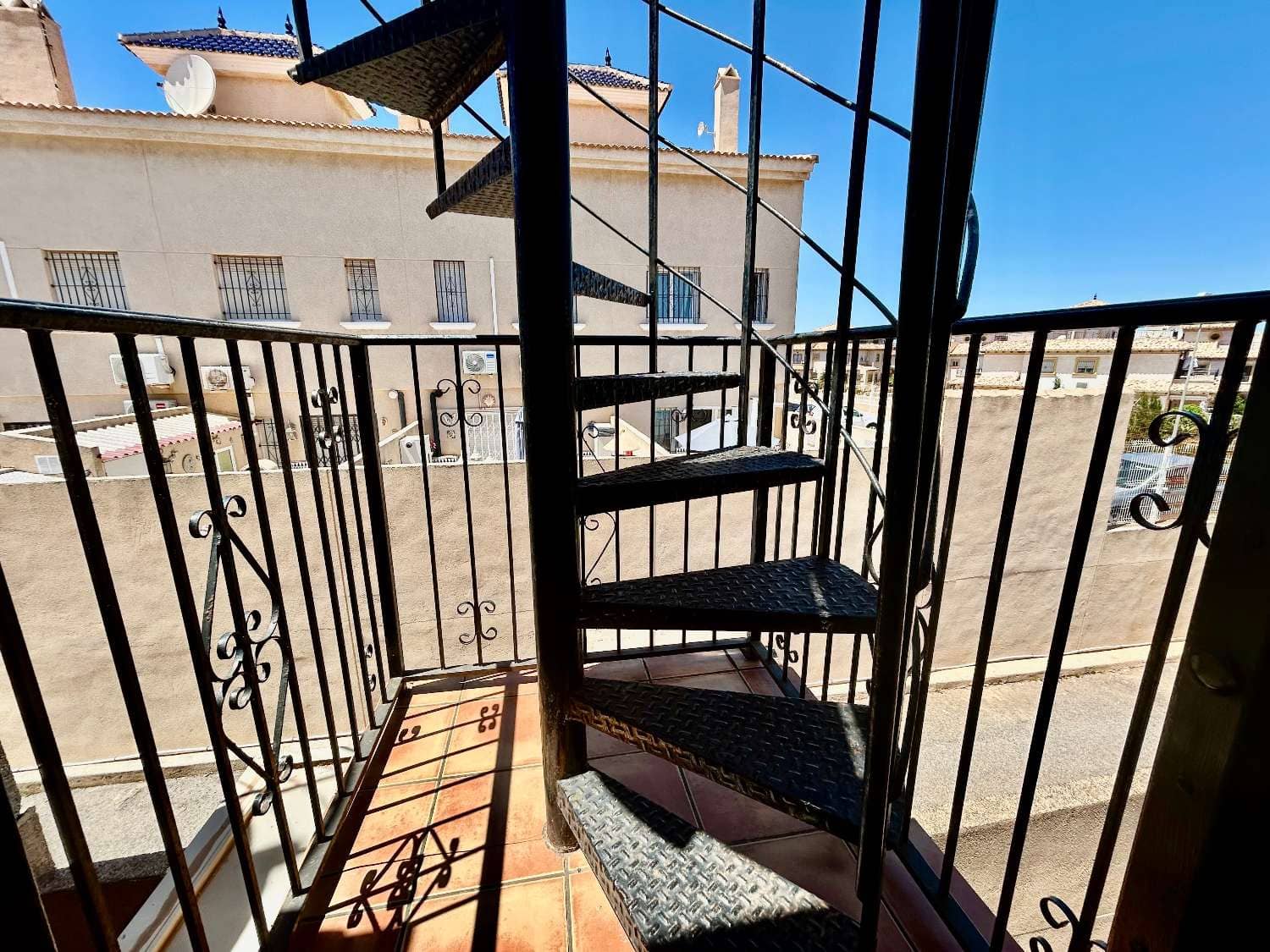 2 soveværelse Penthouse til salg i La Zenia med swimmingpool - € 165.000 (Ref: 9854980)