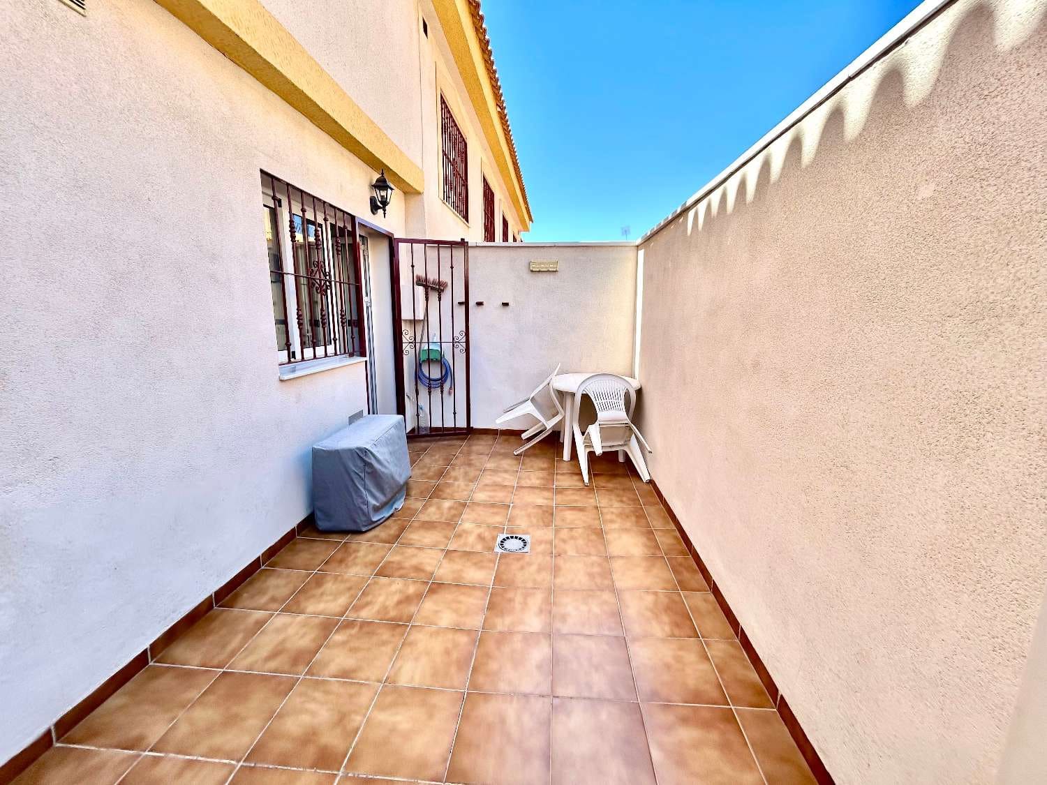 Apartamento Playa de 2 habitaciones en La Zenia en venta con piscina - 190.900 € (Ref: 9859101)