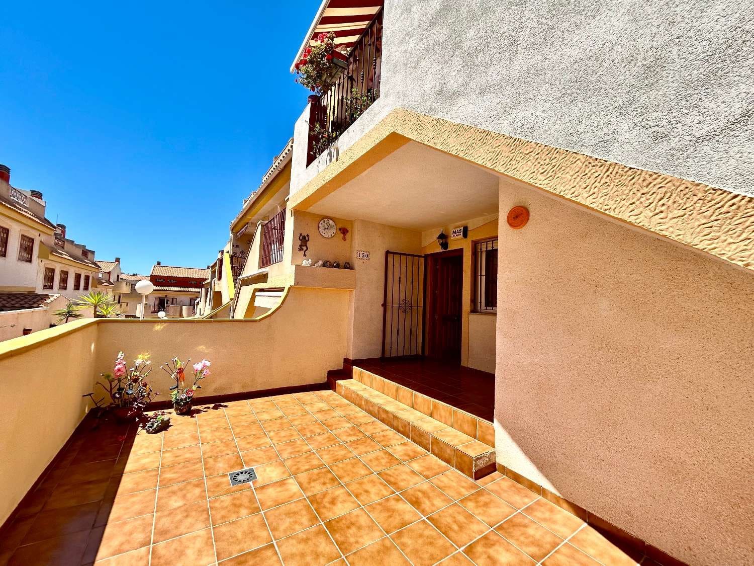 Apartamento Playa de 2 habitaciones en La Zenia en venta con piscina - 190.900 € (Ref: 9859101)