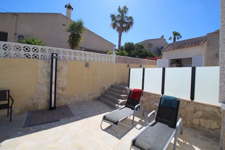 2 quarto Moradia para venda em San Miguel de Salinas com piscina - 389 000 € (Ref: 9864072)
