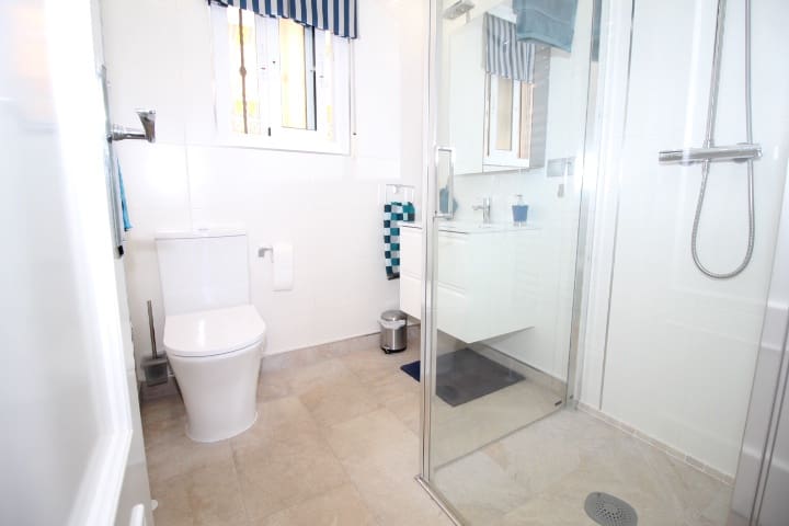 2 quarto Moradia para venda em San Miguel de Salinas com piscina - 389 000 € (Ref: 9864072)