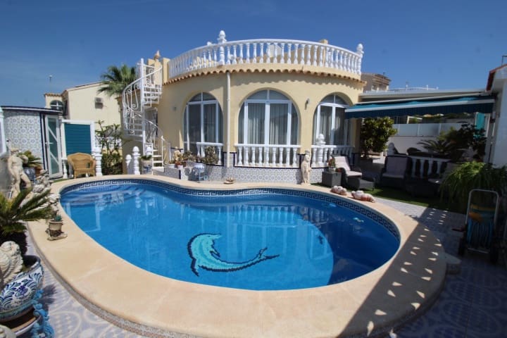 4 quarto Moradia para venda em Orihuela Costa com piscina - 399 000 € (Ref: 9877925)