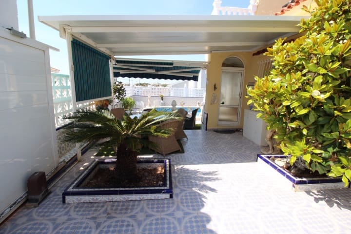 4 quarto Moradia para venda em Orihuela Costa com piscina - 399 000 € (Ref: 9877925)