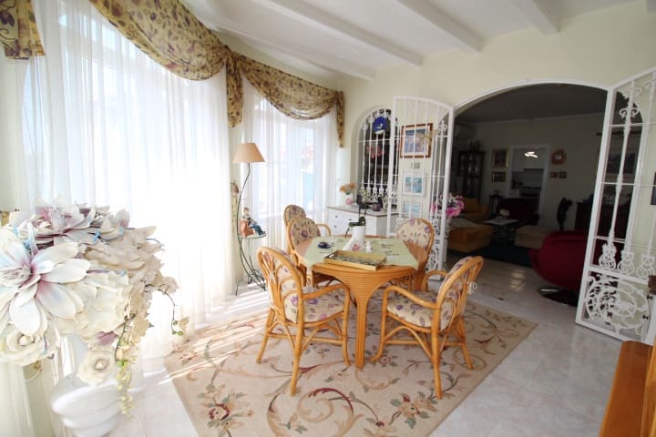 4 quarto Moradia para venda em Orihuela Costa com piscina - 399 000 € (Ref: 9877925)