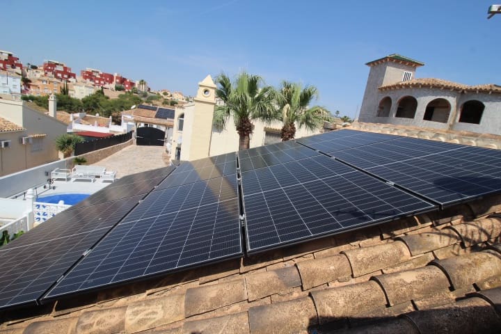 4 quarto Moradia para venda em Orihuela Costa com piscina - 399 000 € (Ref: 9877925)